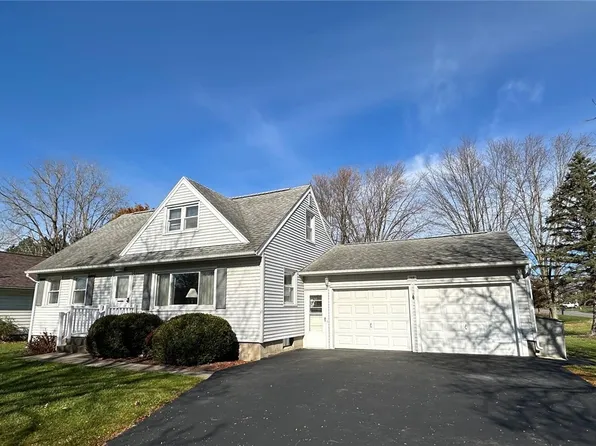 150 King Rd, Churchville, NY 14428