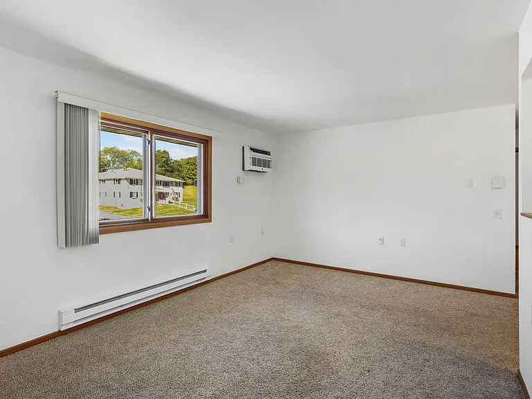 501 Alan Dr #204 — Photo 10
