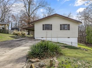 3 Clacton Ln, Bella Vista, AR 72715