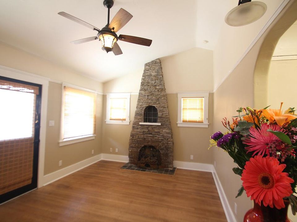 Living room with fire place