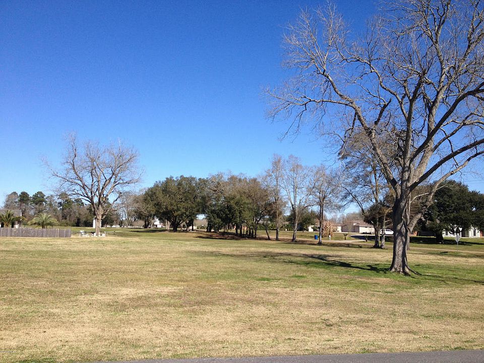 2nd image of 300 W Butcher Switch Rd