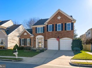 921 Herons Run Ln, Woodbridge, VA 22191