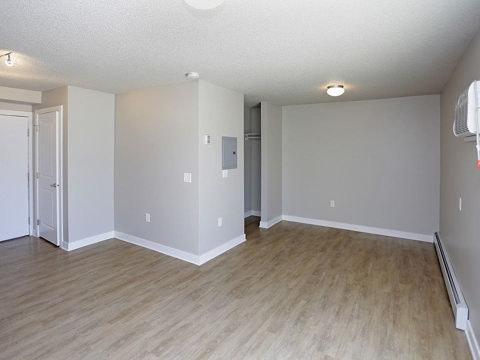 Modern Features in select apartments