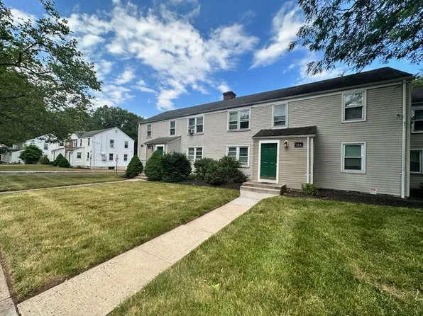 18 Byron Pl APT 2, Somerset, NJ 08873