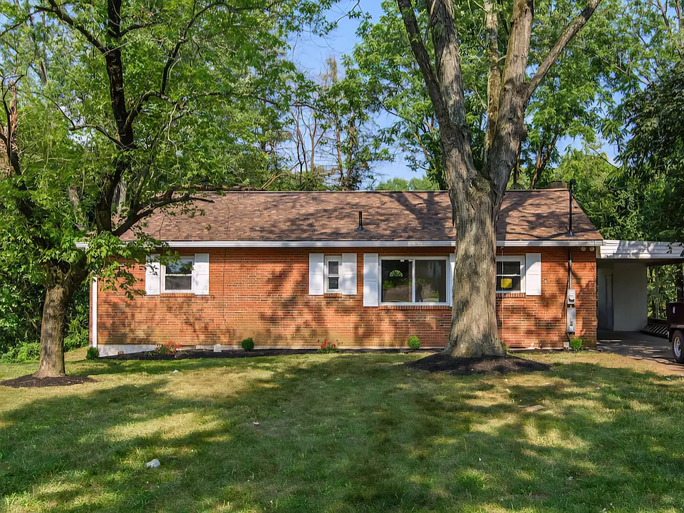 1129 Pleasant Rd