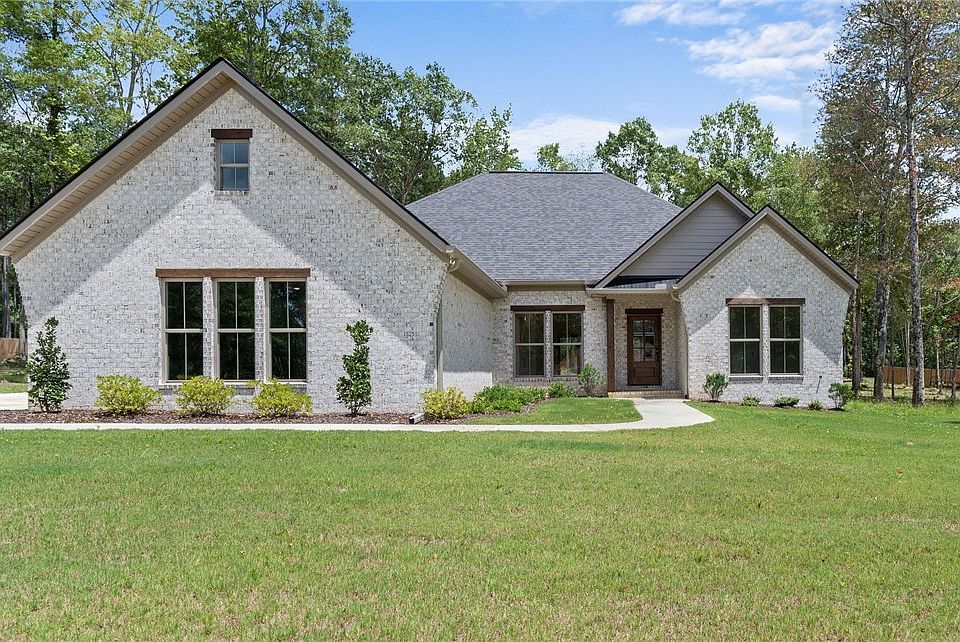 1st image of 19045 White Oak Loop