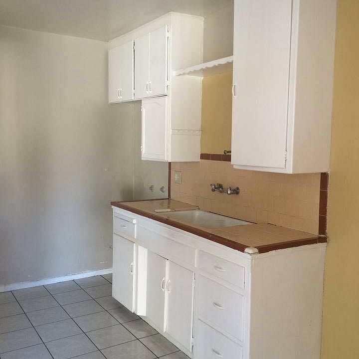 Kitchen counter will be redone before new tenant moves in 