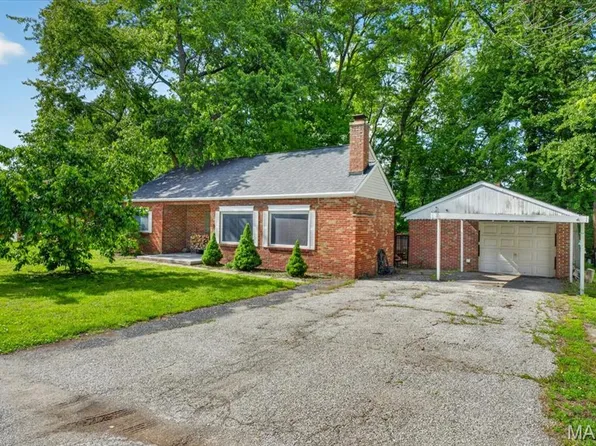 31 Fahey Pl, Belleville, IL 62220