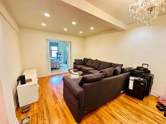 4th image of 6550 Wetherole St APT 4Z