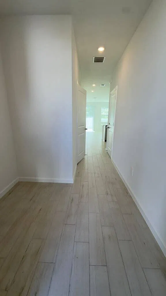 3 bed, 2.5 bath, 1485 sqft, $2,395 — Photo 4