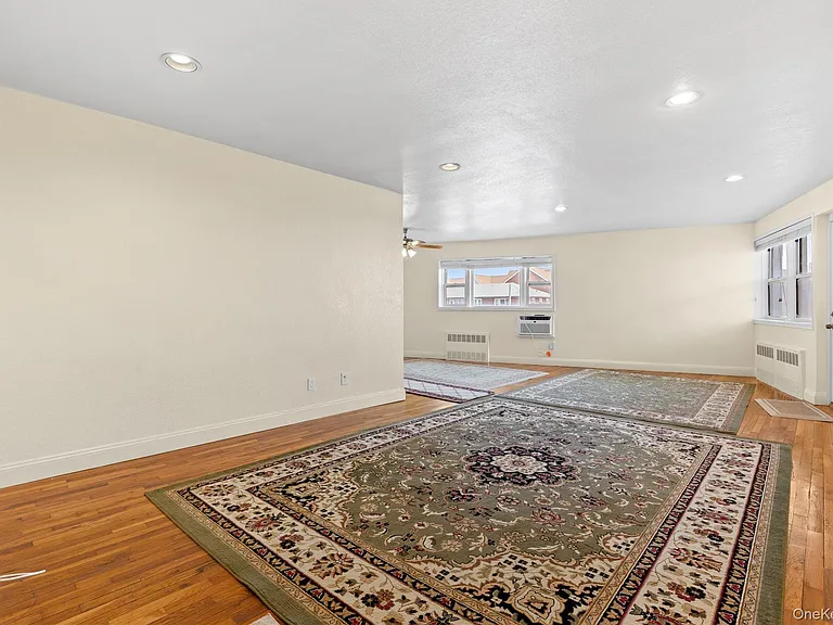 750 Shore Rd #2G — Photo 10