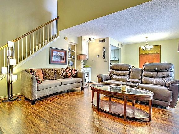5th image of 8426 Towneship Ln