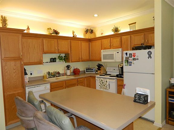 3rd image of 5474 Patriot Dr #4