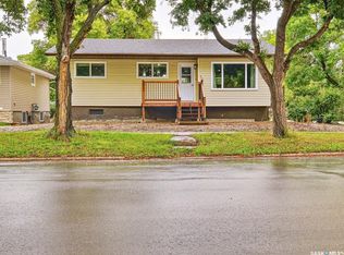 902 Main St, Rosetown, SK S0L2V0