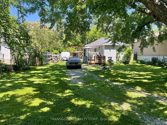 2nd image of 1014 Barton Ave