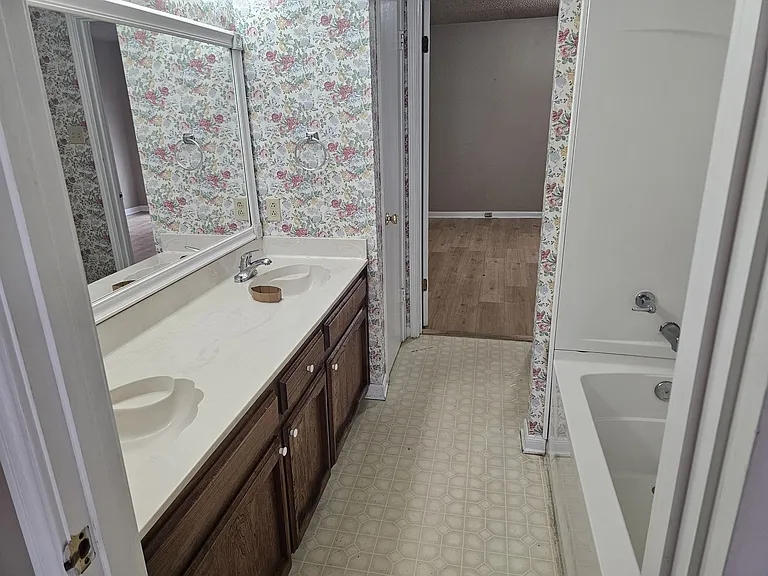 757 E Boyd Dr #C — Photo 9