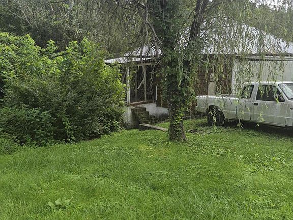 2nd image of 227 Combs Rd