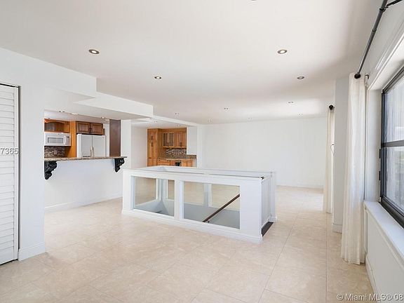 2nd image of 5415 Collins Ave #6055