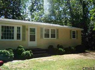 4 Lee Ave, Rexford, NY 12148