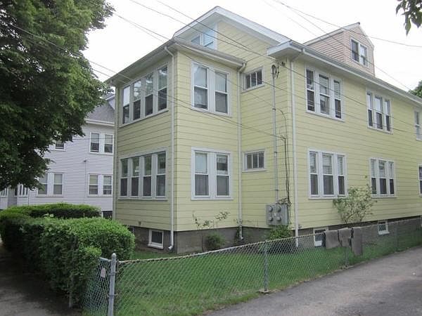 1st image of 79-81 Curtis Ave #2