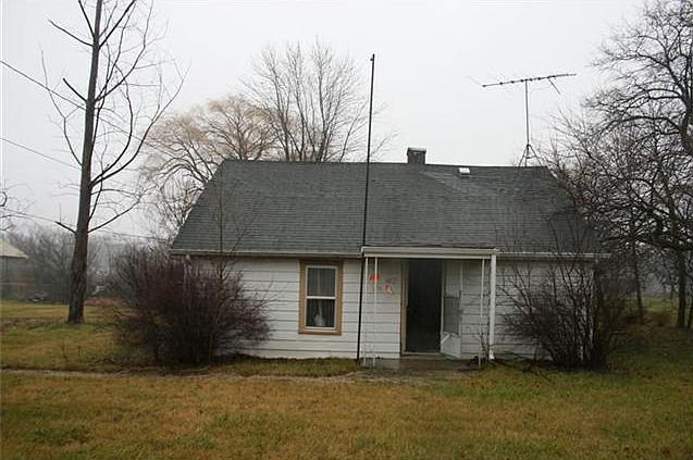 1st image of 40137 N Glendale Ave