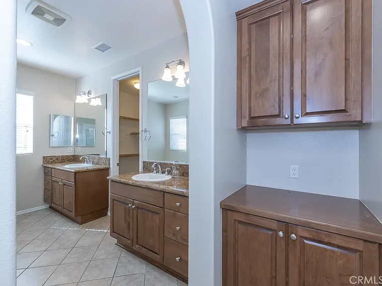 19928 Esmeralda Ct — Photo 17