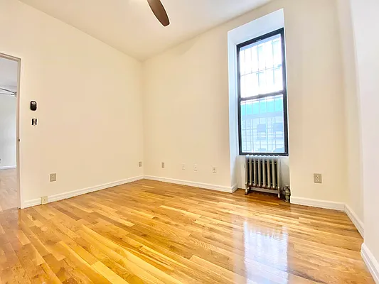 Rented by Oxford Property Group | media 19