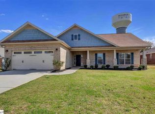 308 E Rustling Leaves Ln, Roebuck, SC 29376