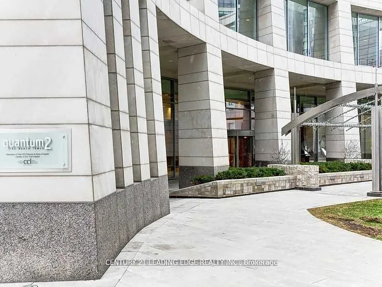 2191 Yonge St #1207 — Photo 5