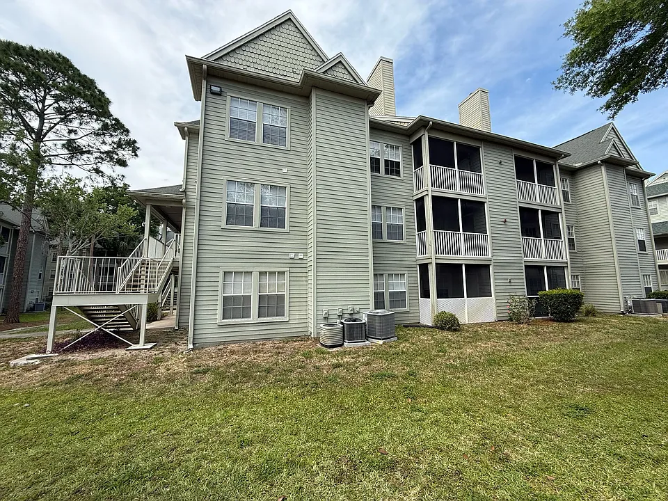 6166 Westgate Dr #103-1