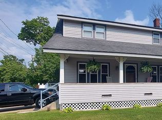 19424 Farmington Rd, Livonia, MI 48152