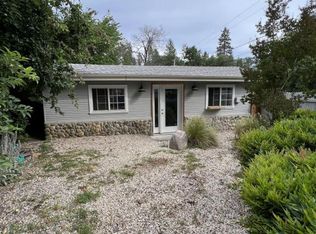 13325 Peninsula Dr, Auburn, CA 95602