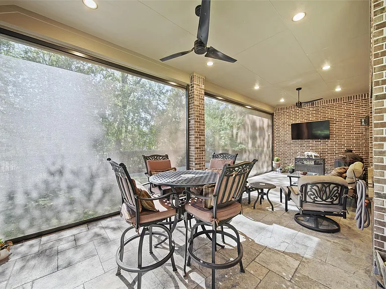 9510 Spring Rose Dr — Photo 36
