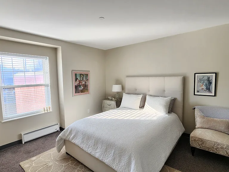 Foster's Place — Photo 8
