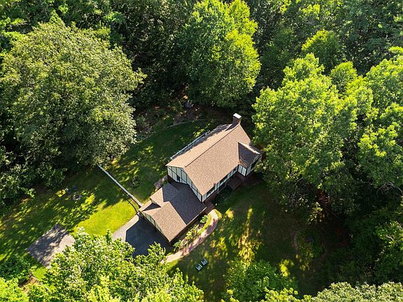 2nd image of 39 Ashbrook Drive