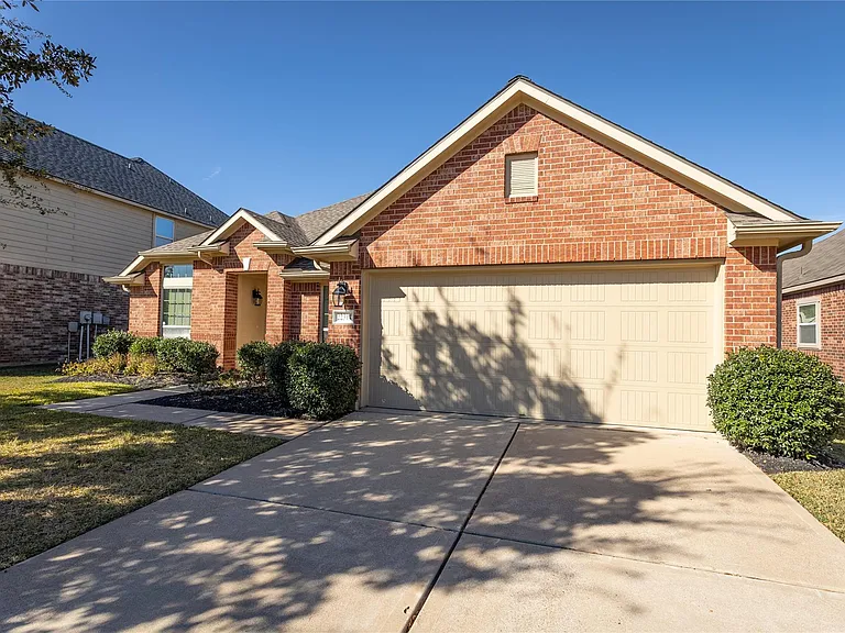 22314 Sheldonwood Ct — Photo 1