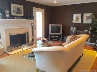 1905 Charlotte Dr, Charlotte, NC 28203