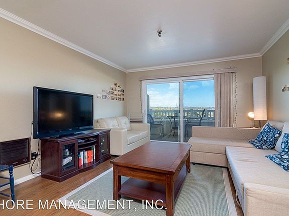3rd image of 3991 Crown Point Dr Unit 117
