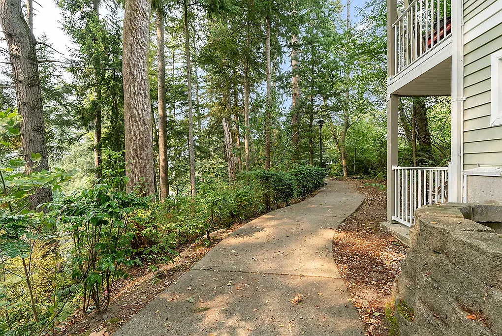 Building Photo - Monterra in Mill Creek