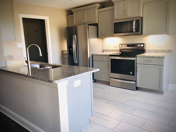4th image of 116 Anderson Dr