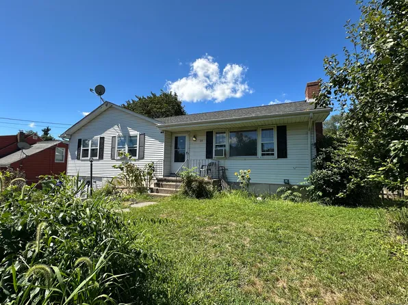 23 Tuccitto Road, Portland, CT 06480