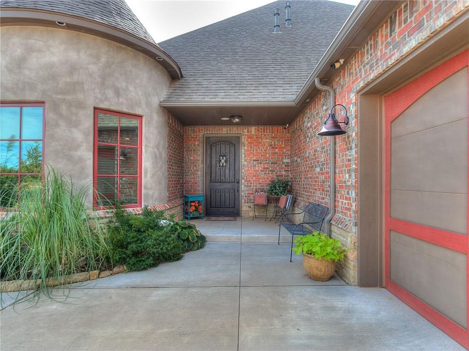 1st image of 16825 Little Leaf Ln