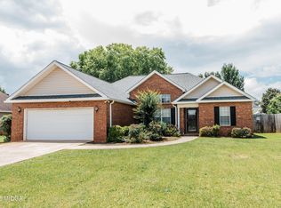 205 Carver Ct, Warner Robins, GA 31088