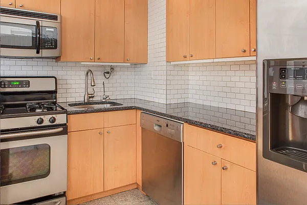 Rented by Compass | media 10