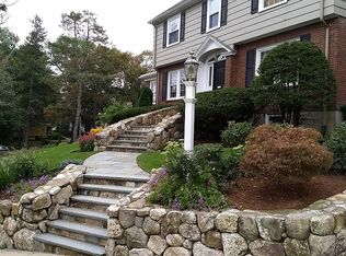 118 Governors Ave, Medford, MA 02155