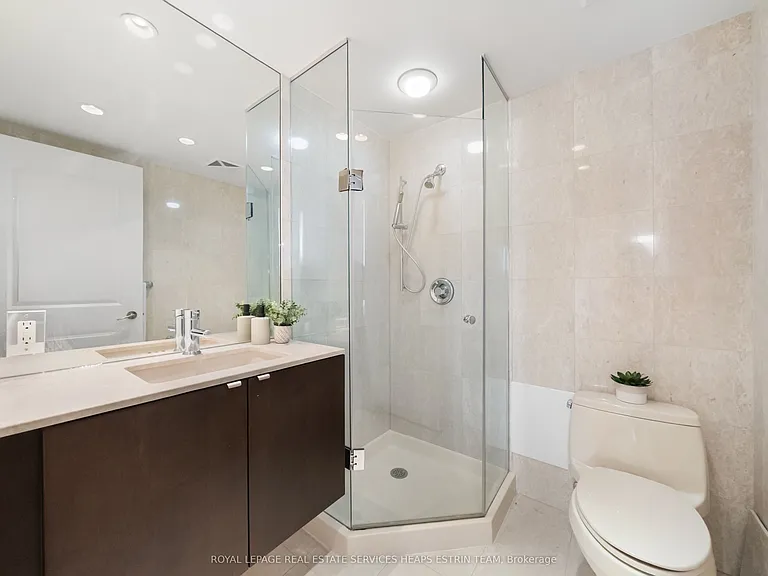 1430 Yonge St #509 — Photo 34