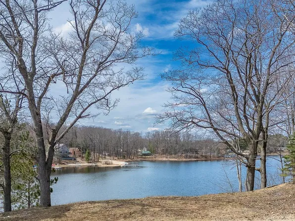 9462 Perch Lake Rd, Lake, MI 48632