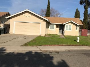 8265 Hemingway Dr, Sacramento, CA 95828