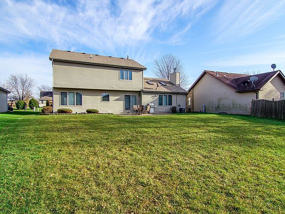 3rd image of 158 Lake Hill Dr