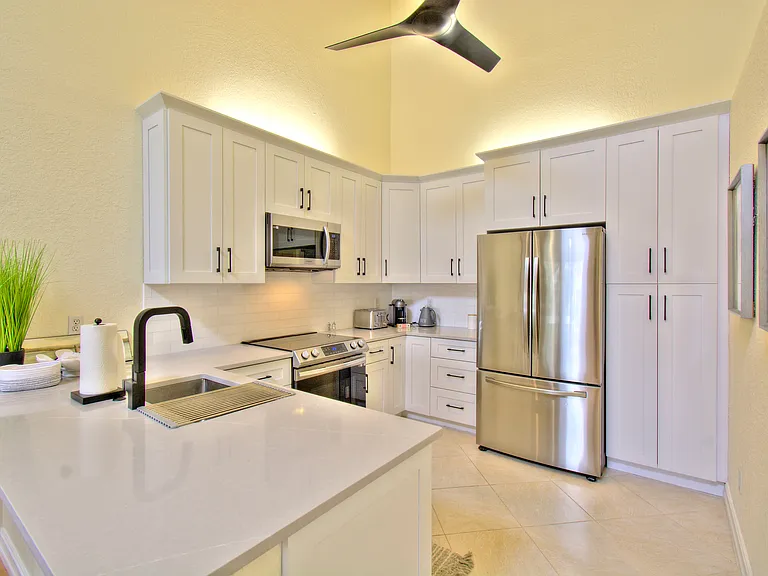 60 Emerald Woods Dr #B7 — Photo 13